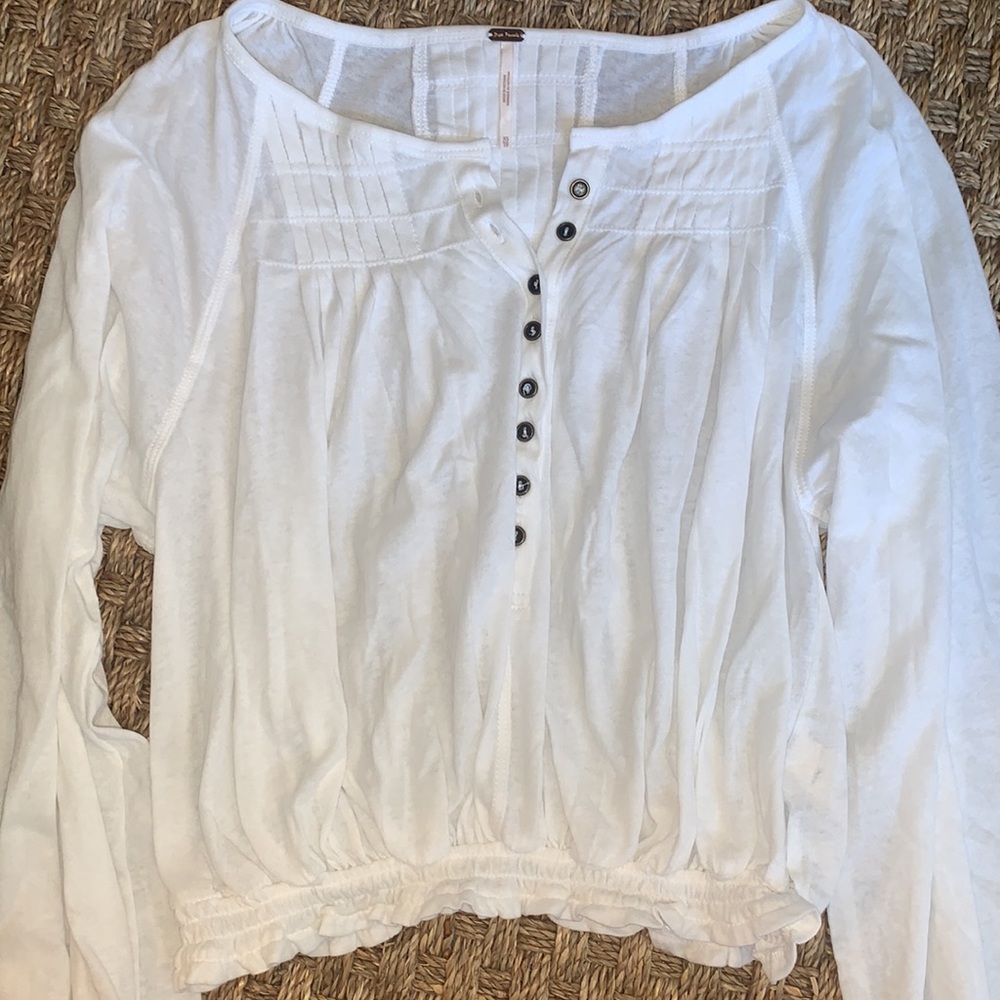 Free People XS lightweight, long sleeve crop top